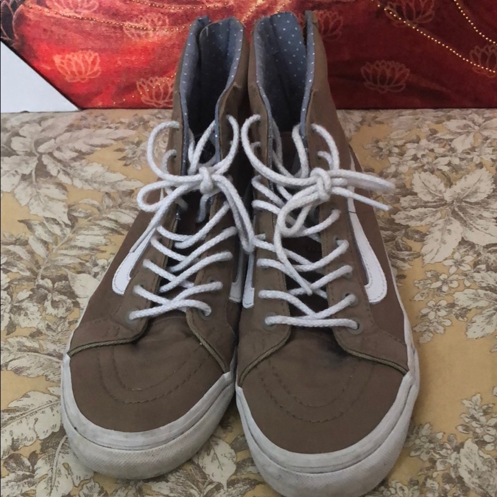 Vans - Picture 2 of 5